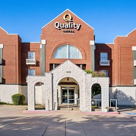 Quality Suites Irving-Las Colinas 외부 사진