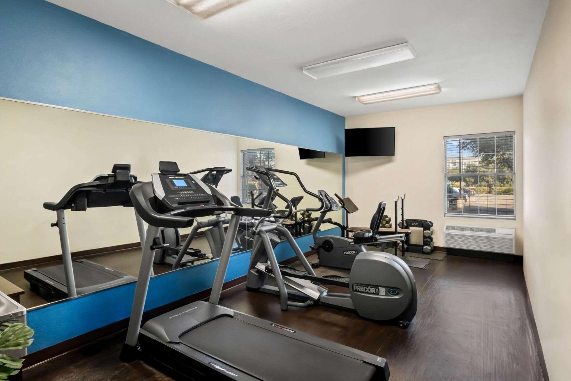 Quality Suites Irving-Las Colinas 외부 사진