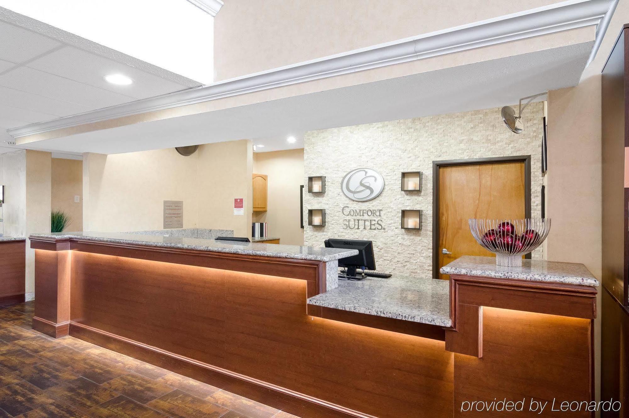 Quality Suites Irving-Las Colinas 외부 사진